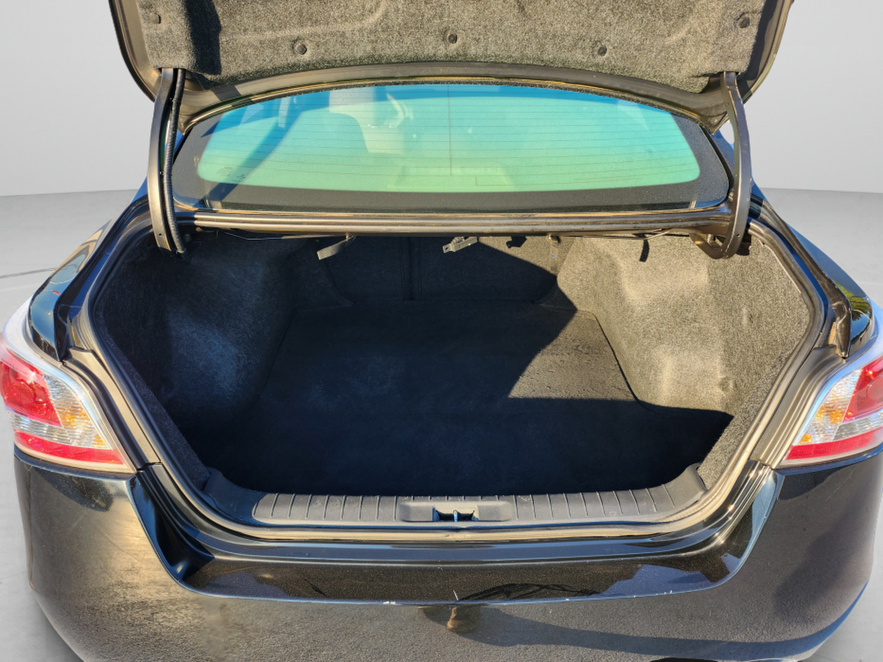 Used 2014 Nissan Altima 2.5 SV FWD image 20