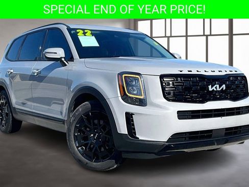 Used 2022 Kia Telluride EX w/ EX Premium Package image 3