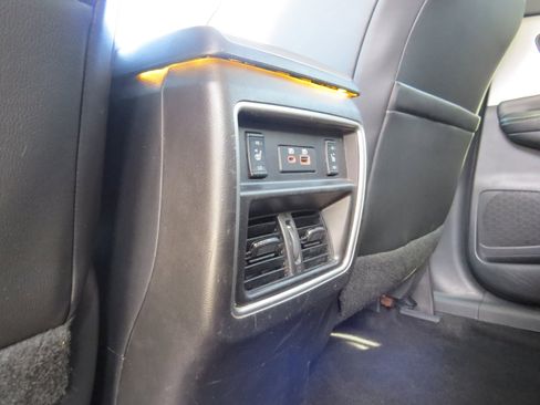 Used 2021 Nissan Murano SL w/ SL Moonroof Package image 14