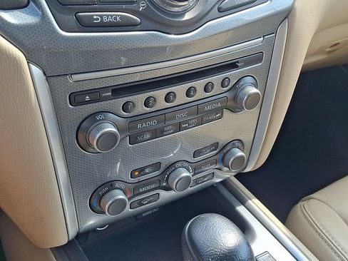 Used 2019 Nissan Pathfinder SL AWD/4WD image 15
