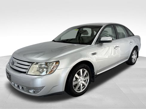 Used 2009 Ford Taurus SEL image 1