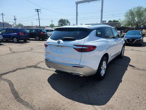 Used 2020 Buick Enclave Essence w/ Sound and Sites Package FWD image 11