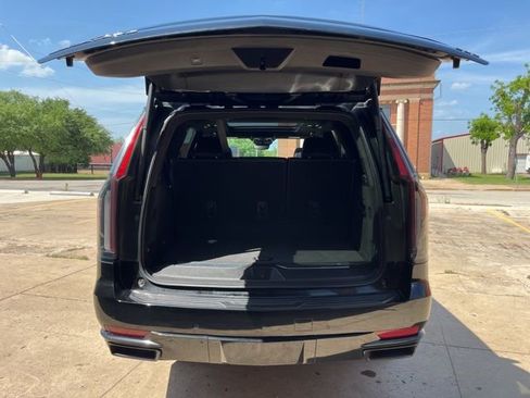 Used 2022 Cadillac Escalade Sport image 39