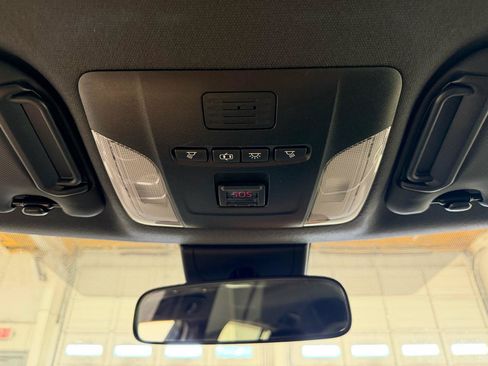 Used 2019 Toyota Corolla XSE FWD image 20