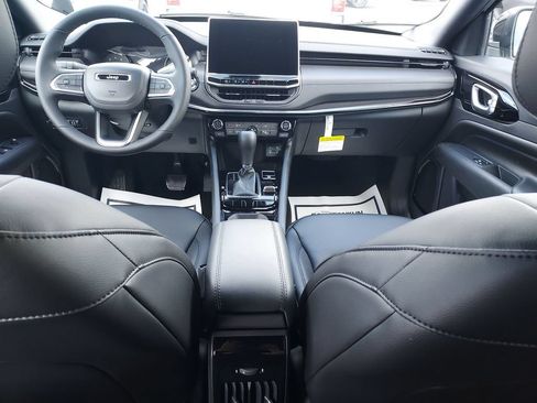 New 2026 Jeep Compass Latitude AWD/4WD image 10