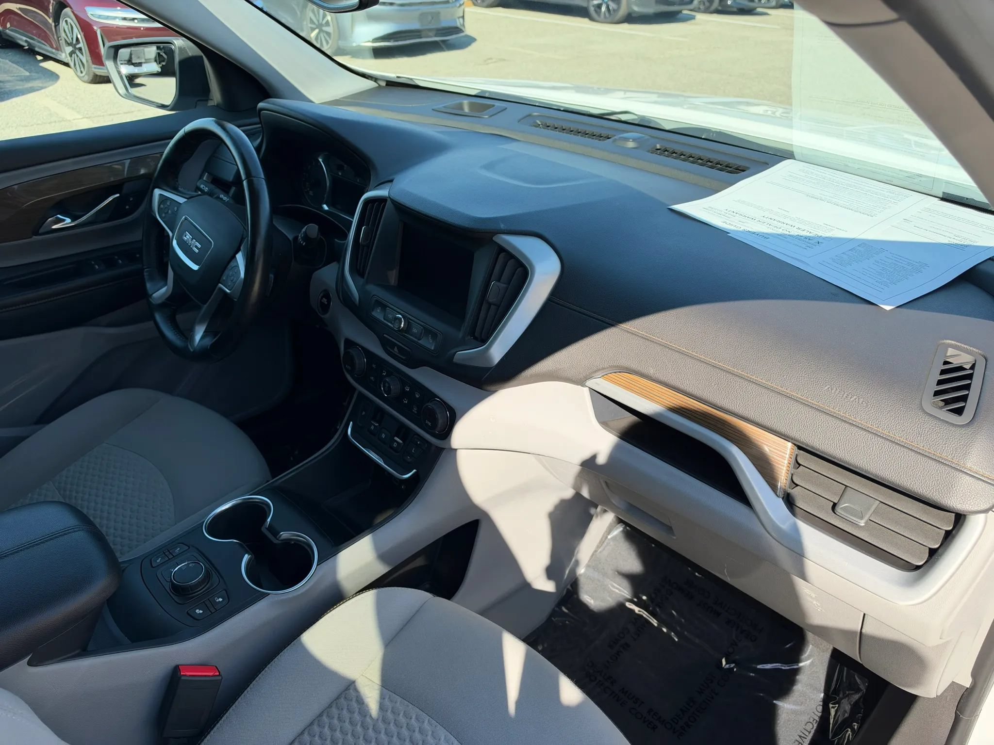Used 2020 GMC Terrain SLE w/ Driver Convenience Package FWD image 16