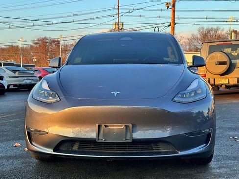 Used 2023 Tesla Model Y Long Range image 2