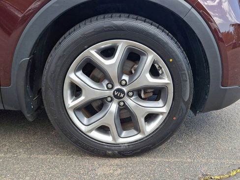 Used 2019 Kia Sorento EX AWD/4WD image 8
