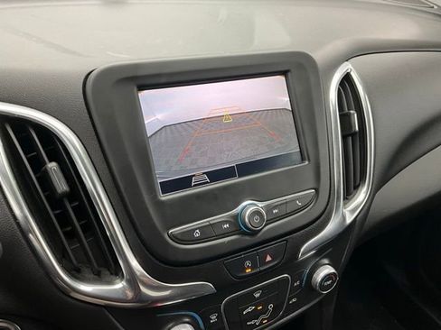 Used 2022 Chevrolet Equinox LT image 5