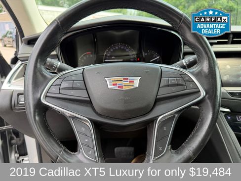 Used 2019 Cadillac XT5 Luxury AWD/4WD image 16