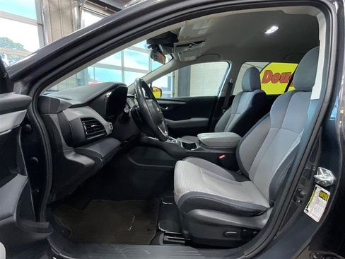 Used 2023 Subaru Outback Premium AWD/4WD image 11