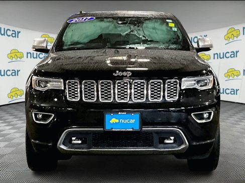 Used 2017 Jeep Grand Cherokee Overland image 2