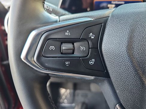Used 2024 Chevrolet Trax LT w/ Driver Confidence Package FWD image 11
