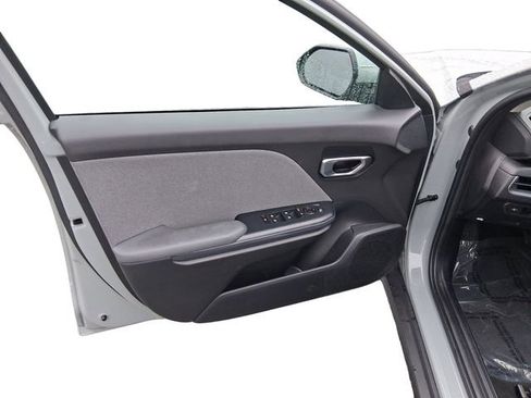 Used 2025 Kia K4 EX FWD image 11