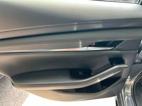 New 2026 MAZDA MAZDA3 2.5 S Hatchback w/ Premium Pkg FWD image 17