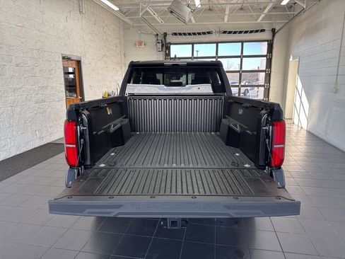 New 2025 Toyota Tacoma SR5 image 5