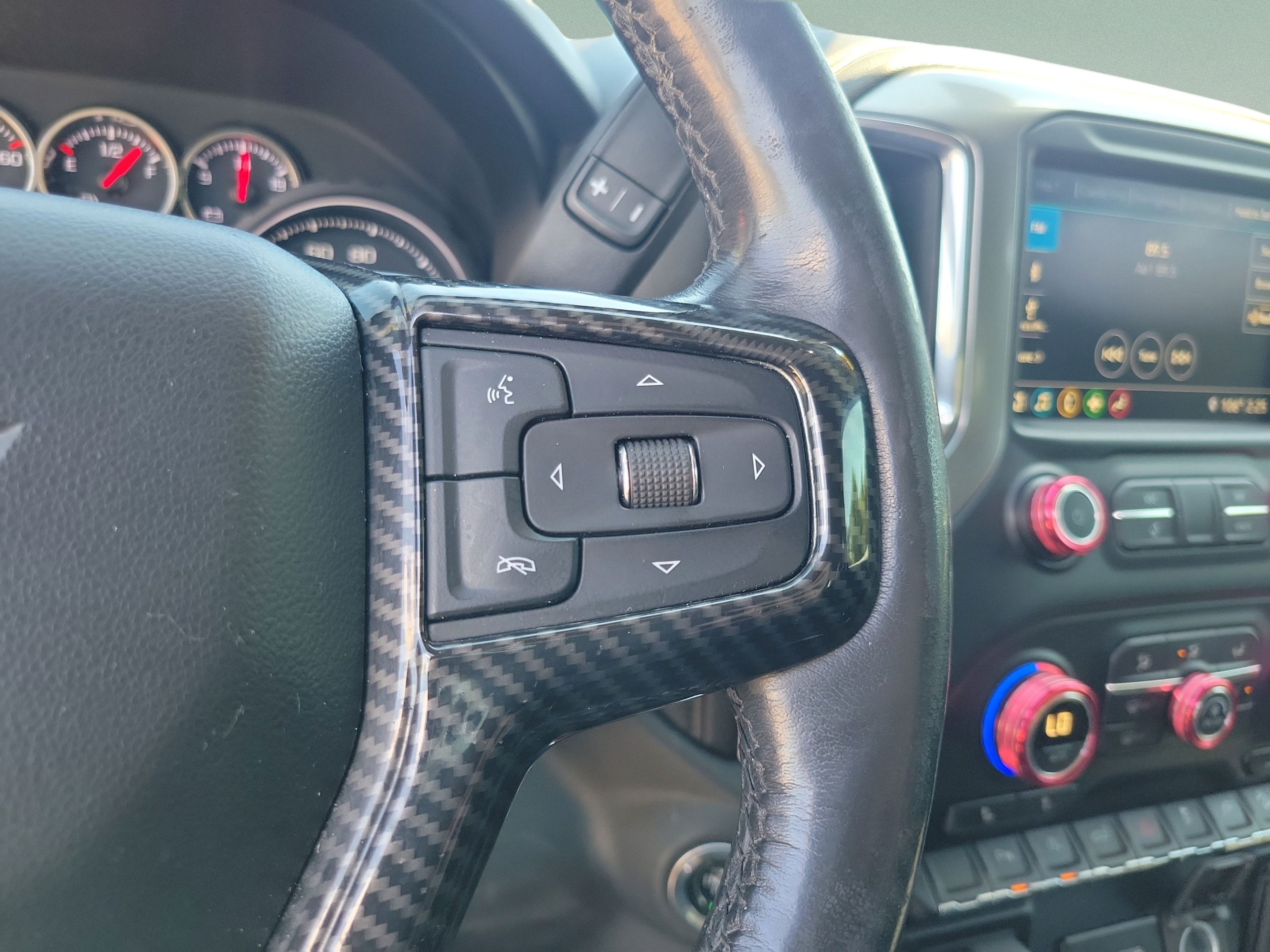 Used 2019 Chevrolet Silverado 1500 RST AWD/4WD image 24