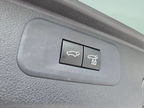 Used 2025 Toyota Grand Highlander AWD Hybrid image 21