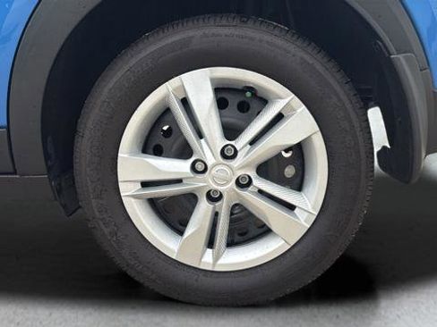 Certified 2025 Nissan Kicks Play S FWD image 28