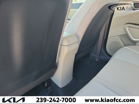 Used 2024 Kia Soul LX FWD image 12