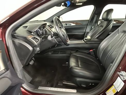 Used 2018 Lincoln MKZ Reserve w/ Climate Package FWD image 11