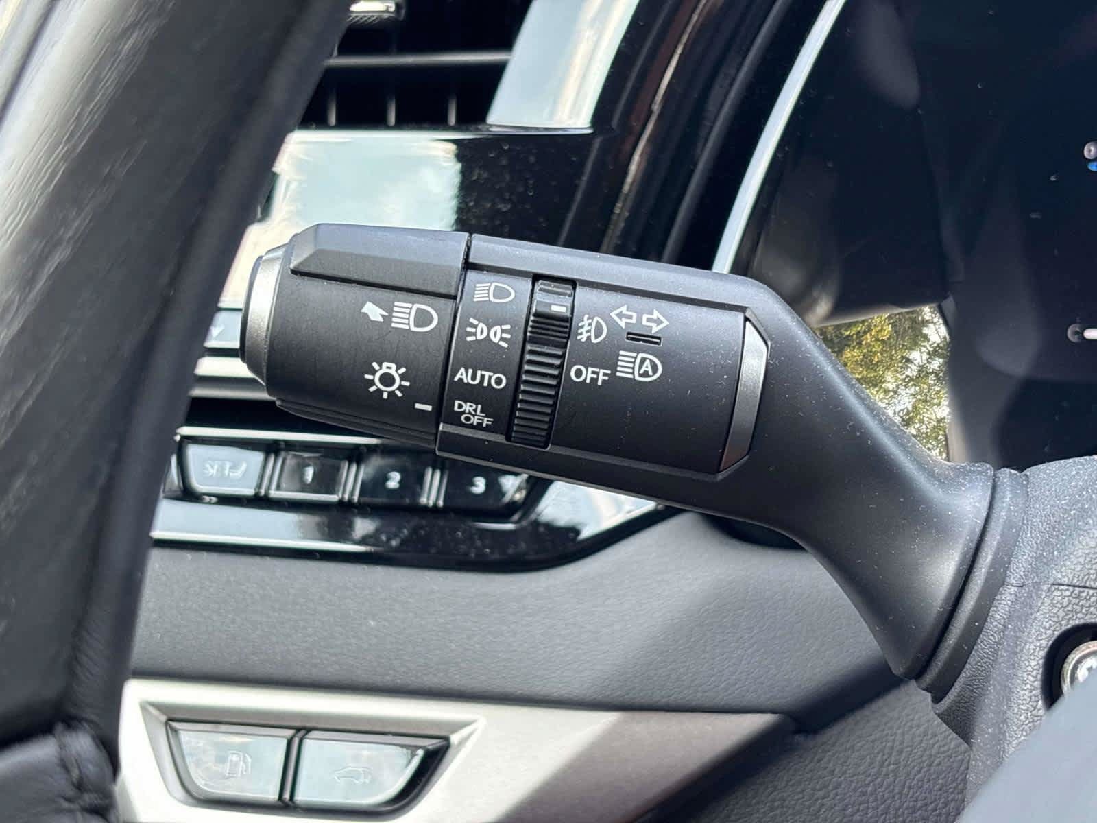 Used 2025 Lexus RX 350 Premium w/ Accessory Package (Z1) AWD/4WD image 30