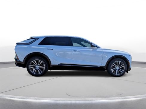 New 2027 Cadillac Lyriq Luxury AWD/4WD image 5