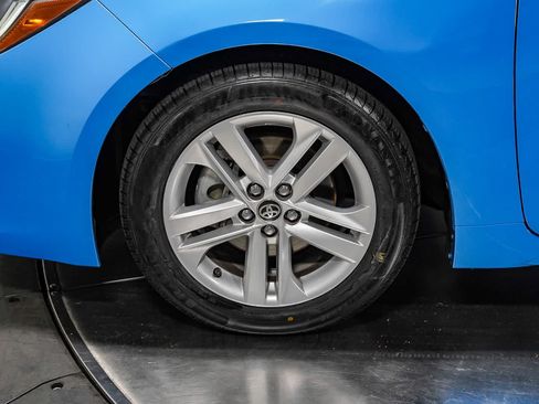 Certified 2019 Toyota Corolla SE FWD image 10