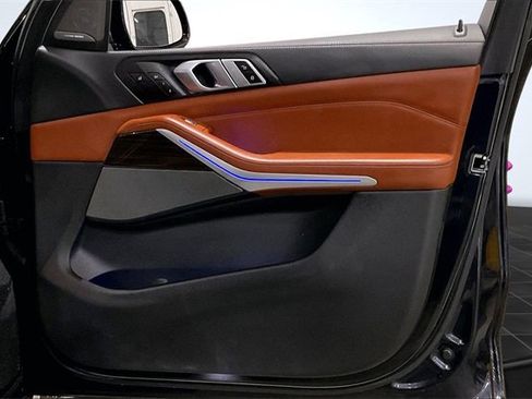 Used 2023 BMW X7 xDrive40i w/ Executive Package image 24