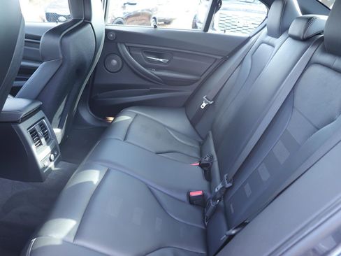 Used 2018 BMW M3 image 17