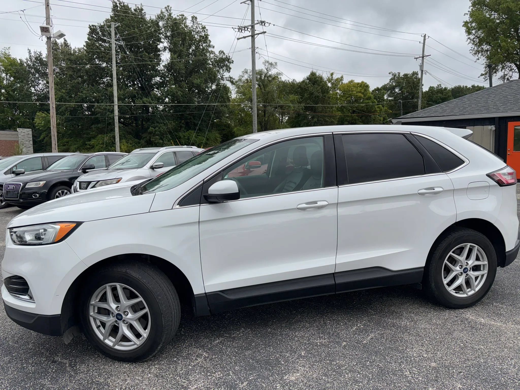 Used 2022 Ford Edge SEL AWD/4WD image 3