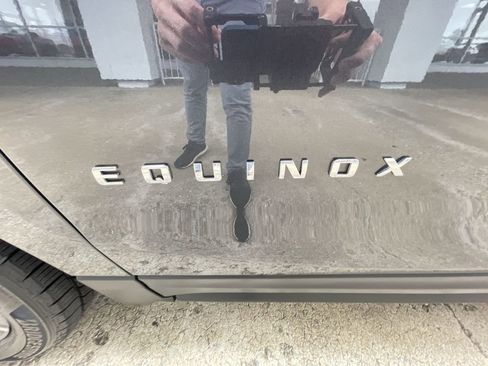 Certified 2022 Chevrolet Equinox Premier FWD image 32