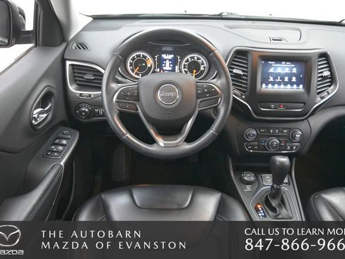 Used 2019 Jeep Cherokee Latitude Plus w/ Cold Weather Group image 24