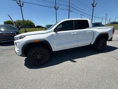 New 2026 GMC Canyon Elevation AWD/4WD image 2