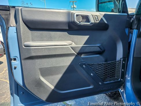 Used 2025 Ford Bronco Badlands AWD/4WD image 16