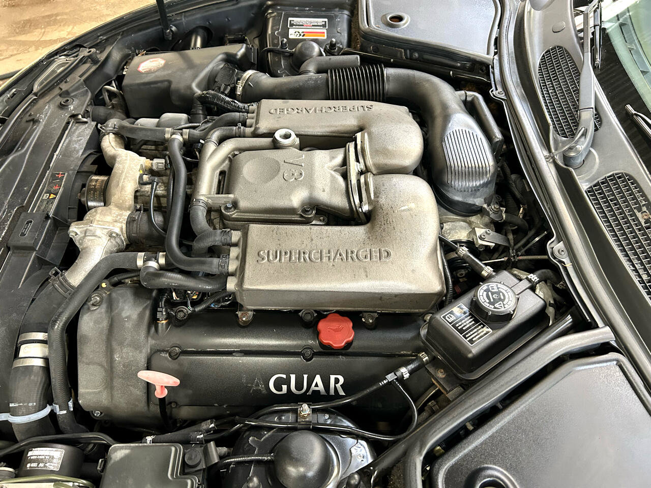 Used 2000 Jaguar XK8 Convertible RWD image 25