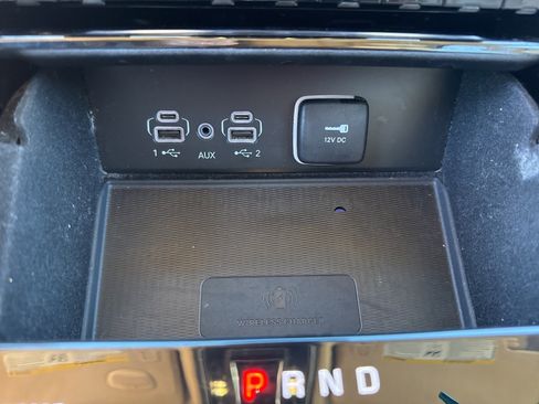 Used 2022 Jeep Grand Cherokee L Limited w/ Luxury Tech Group II image 16