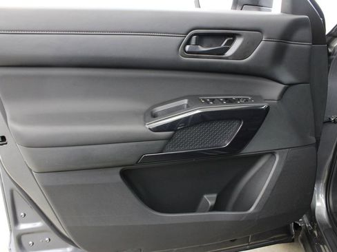 New 2026 Nissan Pathfinder S FWD image 15