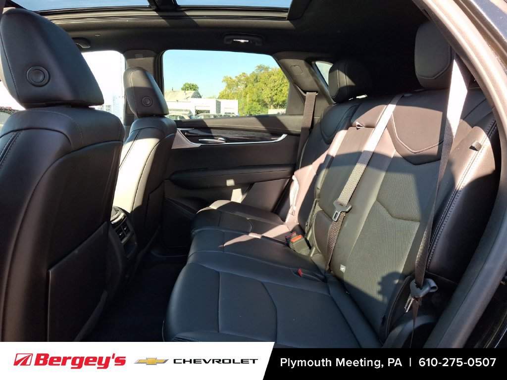 Certified 2024 Cadillac XT5 Premium Luxury w/ Technology Package AWD/4WD image 12