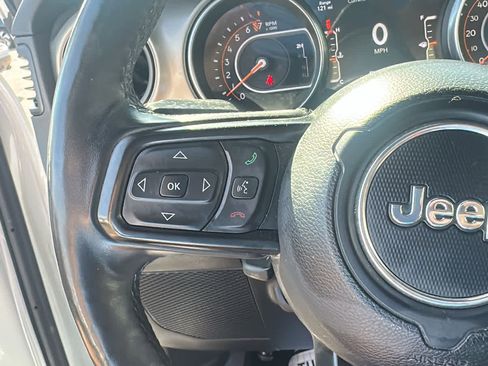 Used 2019 Jeep Wrangler Sport AWD/4WD image 14