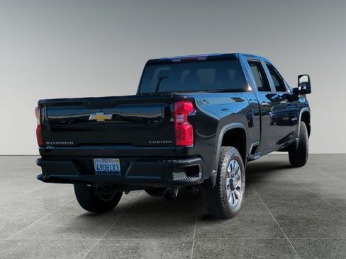 Used 2024 Chevrolet Silverado 2500 Custom w/ Custom Value Package AWD/4WD image 5