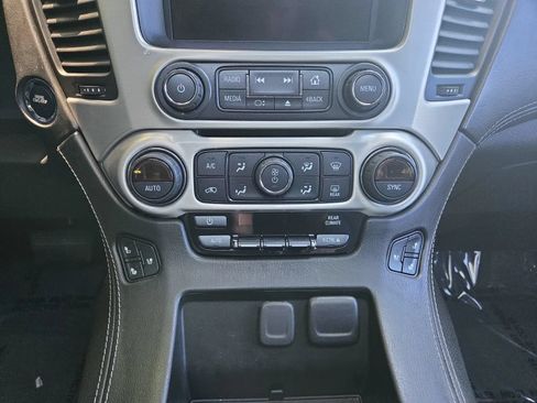 Used 2019 GMC Yukon XL SLT w/ Open Road Package RWD image 17