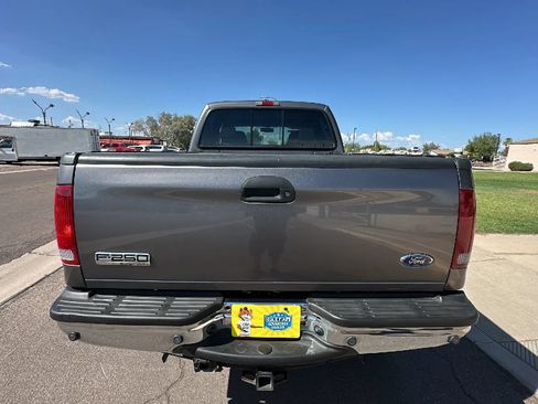 Used 2006 Ford F250 Lariat AWD/4WD image 3