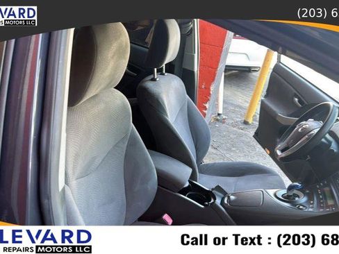 Used 2010 Toyota Prius Five FWD image 34