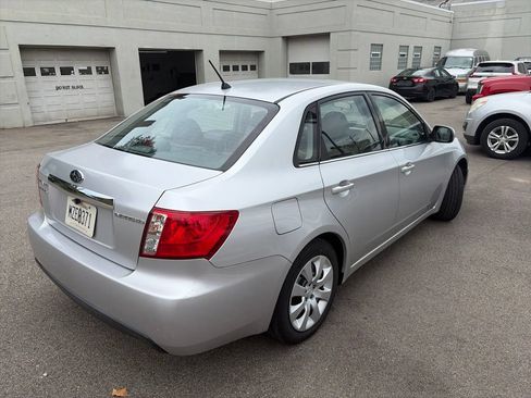 Used 2011 Subaru Impreza 2.5i AWD/4WD image 3