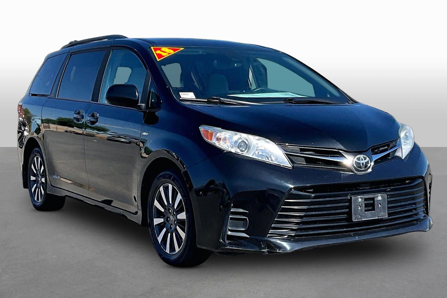 Used 2018 Toyota Sienna LE AWD/4WD image 8