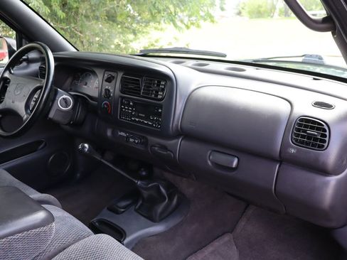 Used 1998 Dodge Dakota Sport AWD/4WD image 16