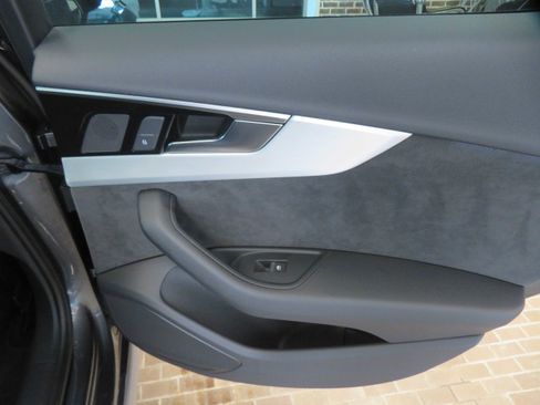 Used 2020 Audi S4 Premium w/ Convenience Package image 21