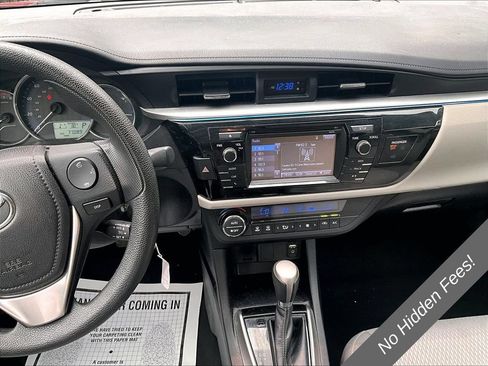 Used 2014 Toyota Corolla LE FWD image 6