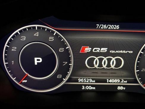 Used 2018 Audi SQ5 Premium Plus w/ Navigation Package AWD/4WD image 8